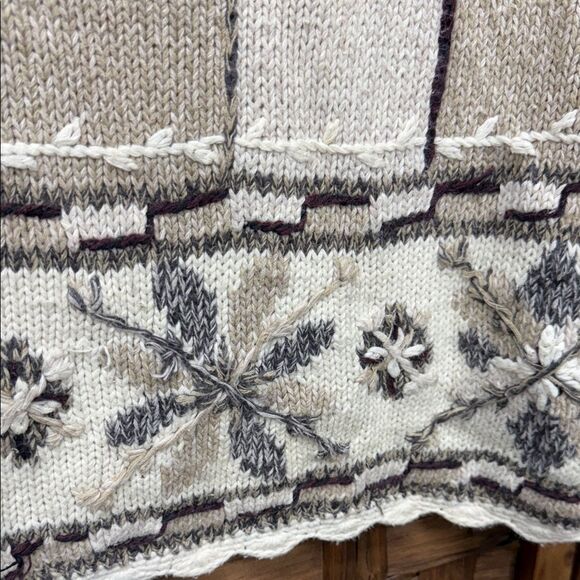 Vintage Climax Ramie Cozy Geometric Sweater with Floral Accents Sz L - Picture 2 of 4